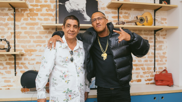 Mano Brown recebe Zeca Pagodinho no último episódio da segunda temporada de  Mano a Mano - Mundo Negro